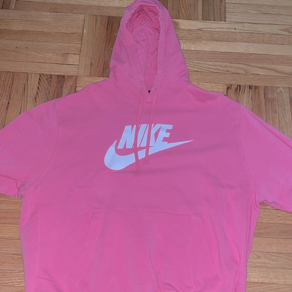 Nike Men's Sportswear Club Fleece Graphic Pullover Hoodie
